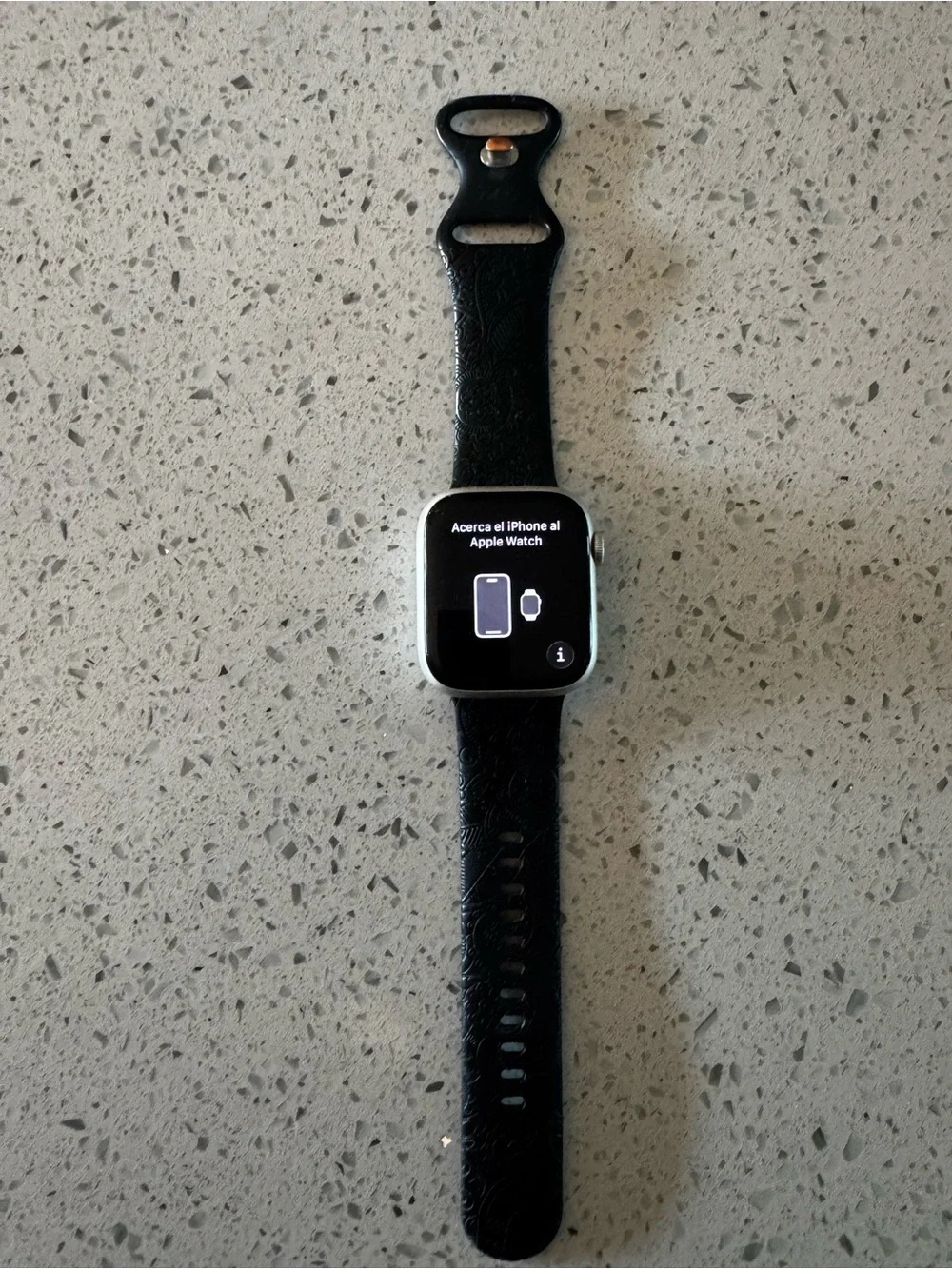 Apple Watch. Series 8. 45mm. Aluminum